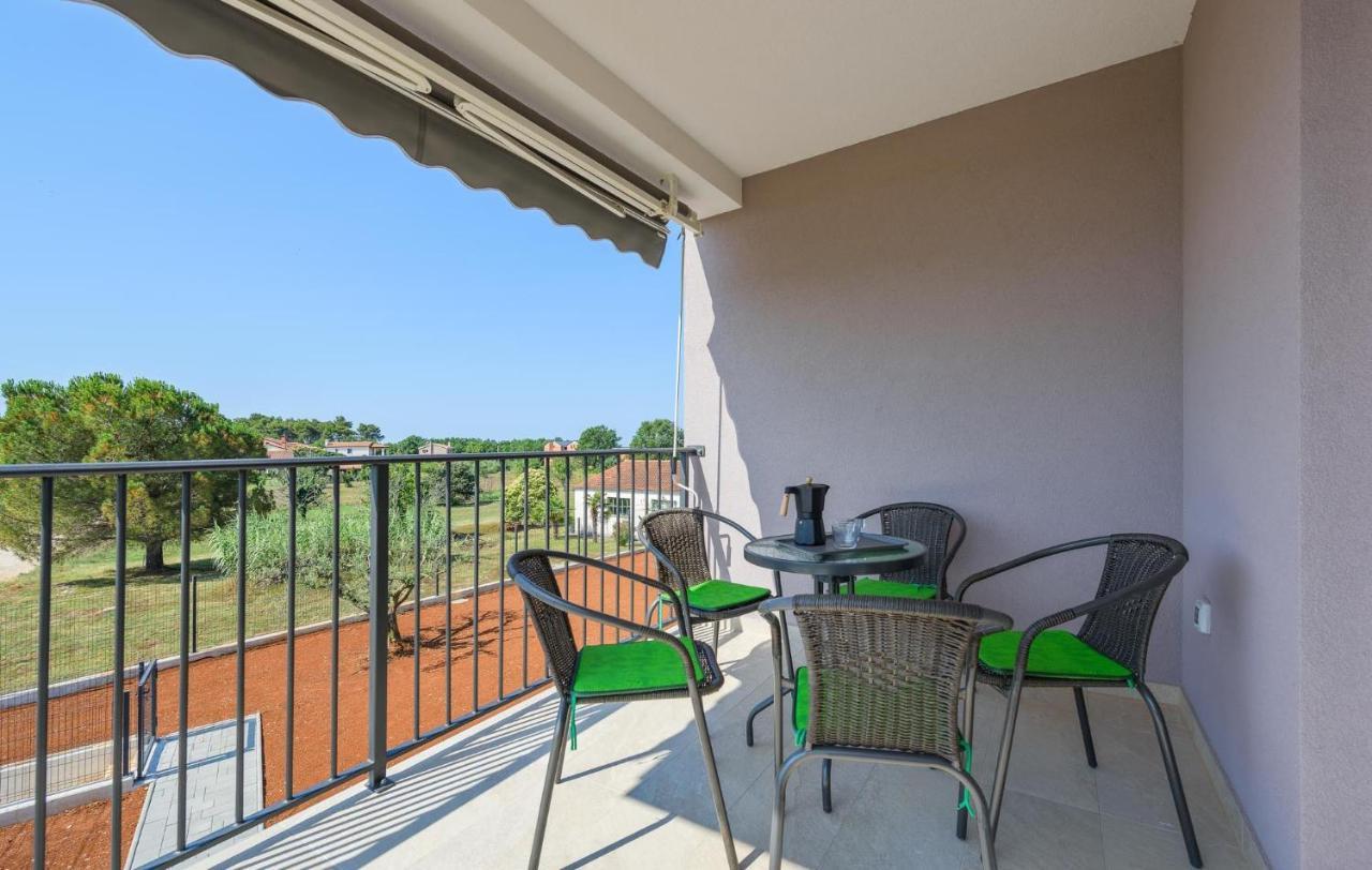 Apartmani Lucija Porec Exterior photo