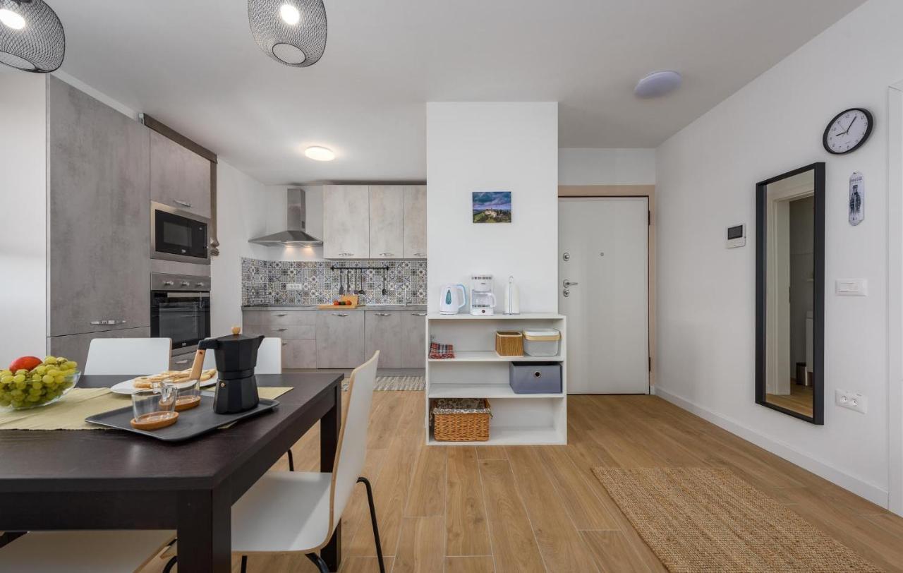 Apartmani Lucija Porec Exterior photo